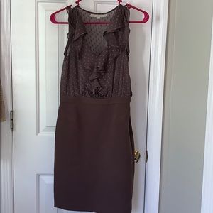 Sleeveless dress with ruffle detail